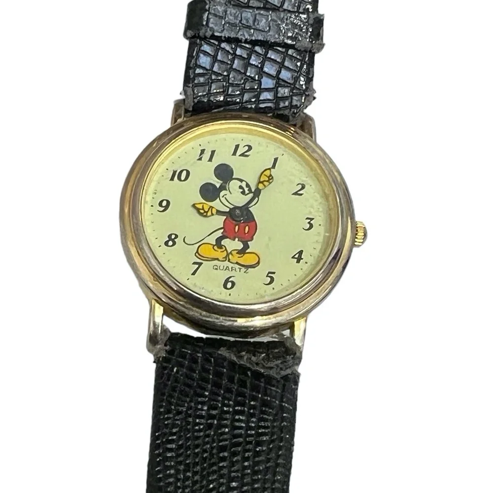 VINTAGE MICKEY MOUSE QUARTZ WATCH - GOLD TONE W YELLOW FACE KREISLER LIZARD BAND